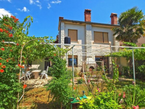 Apartments with a parking space Valbandon, Fazana - 20770